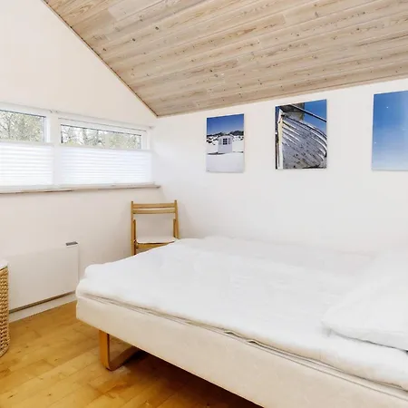 Дом отдыха 8 Person In Rodby-by Traum