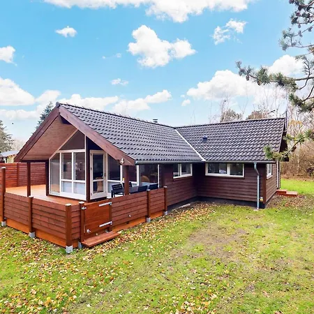 펜션 8 Person In Rodby-by Traum *